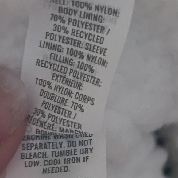 Offline by Aerie Medium Women’s Black Quilted Bomber Jacket - Picture 9 of 9